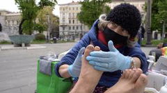 Zonder schoenen overleef je niet (2021)