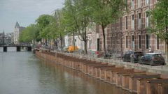 Amsterdam is nog niet jarig (2021)