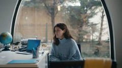 Sanki Her Sey Biraz Felaket (2023)