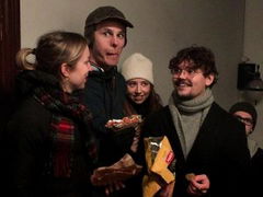 Dette er ikke en fest (det er en vinkveld) (2024)