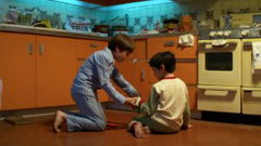 No dejes a los niños solos (2025)