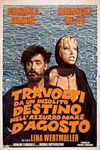 Travolti da un insolito destino nell'azzurro mare d'agosto