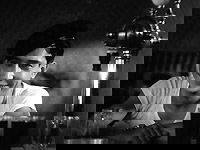Seishun no yume imaizuko (1932)