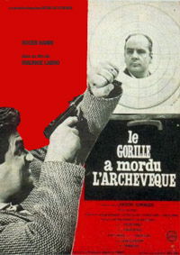 Le gorille a mordu l'archevêque