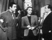 Distinto amanecer (1943)
