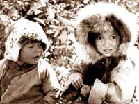 Pegiy pyos, Begushchiy kraem morya (1990)