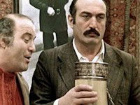 Qalaqi Anara (1976)