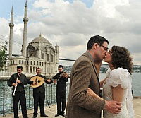 Liebeskuss am Bosporus (2011)