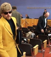 Blut muss fließen - Undercover unter Nazis (2012)