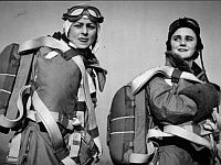 Spitfire Women (2004)