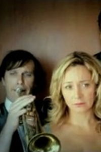 Groove Your Life (2012)