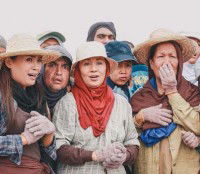 Ekstra (2013)