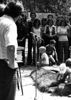 How to Live (1981)