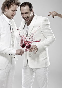 Veldhuis & Kemper: Dan Maar Niet Gelukkig (2011)