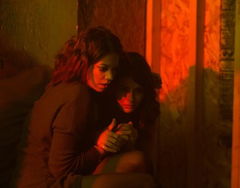 Viral (2016)