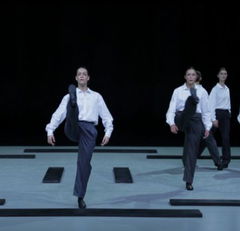 Een uitzinnige beheersing - Leven en dans van Krisztina de Châtel (2018)