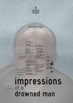 Entyposeis Enos Pnigmenou, Oi (2015)