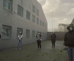 Zodra ik buiten kom (2014)