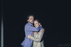 Voor je de grond raakt (2014)