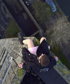 On the Edge of Life, I Saw a Film (2023)