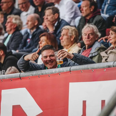 Eindeloos gepest: Het verhaal van Rien