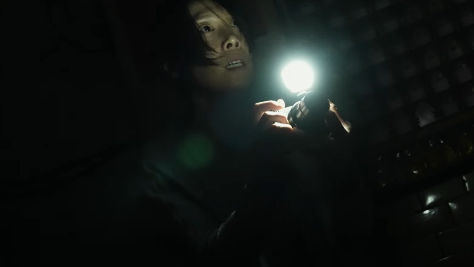 Netflix deelt de officiële trailer van nieuwe 'Paranormal Activity'-achtige horrorfilm