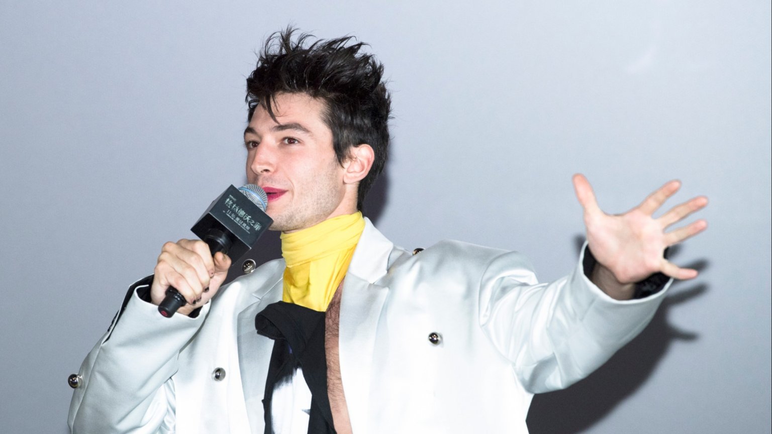 'Fantastic Beasts'-acteur Ezra Miller vermist na beschuldigingen van geweld en intimidatie