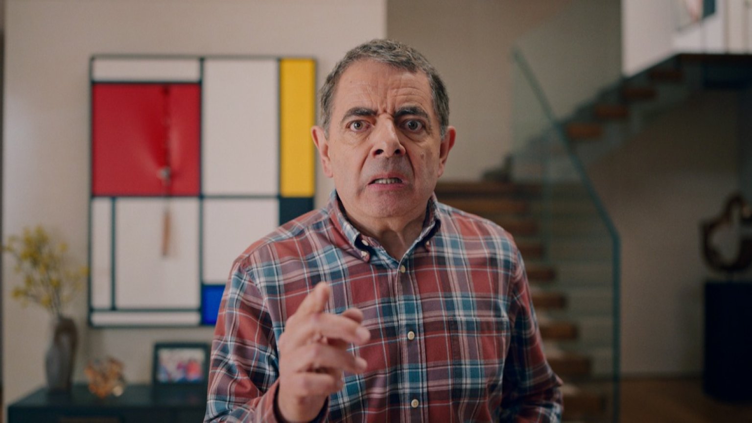 'Man vs. Bee' vanaf volgende week op Netflix: alles over de nieuwe komedieserie met Rowan Atkinson