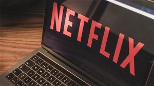 Netflix-baas over abonnement met reclame: 'Laten nu grote groep potentiële abonnees liggen'