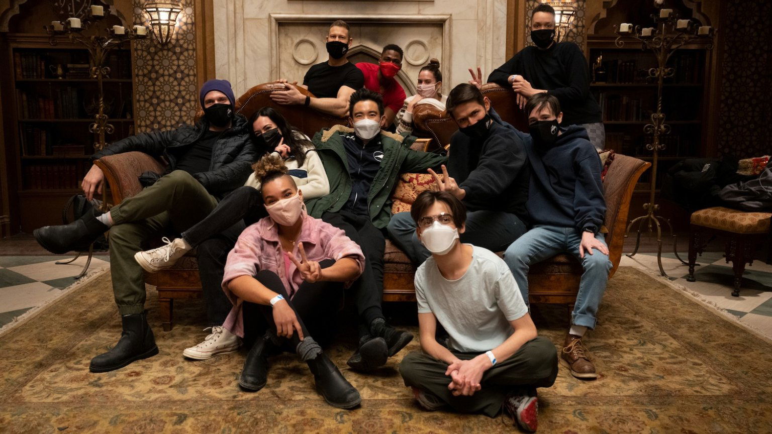 Voetjes van de vloer! Netflix neemt ons mee achter de schermen bij de dansscène van 'The Umbrella Academy'