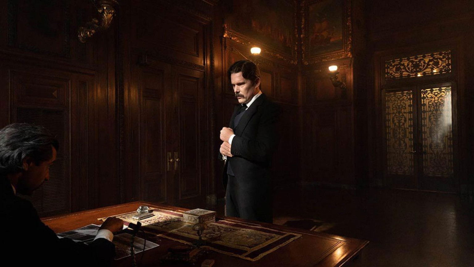 Nikola Tesla is een charmante uitvinder in eerste trailer van 'Tesla'