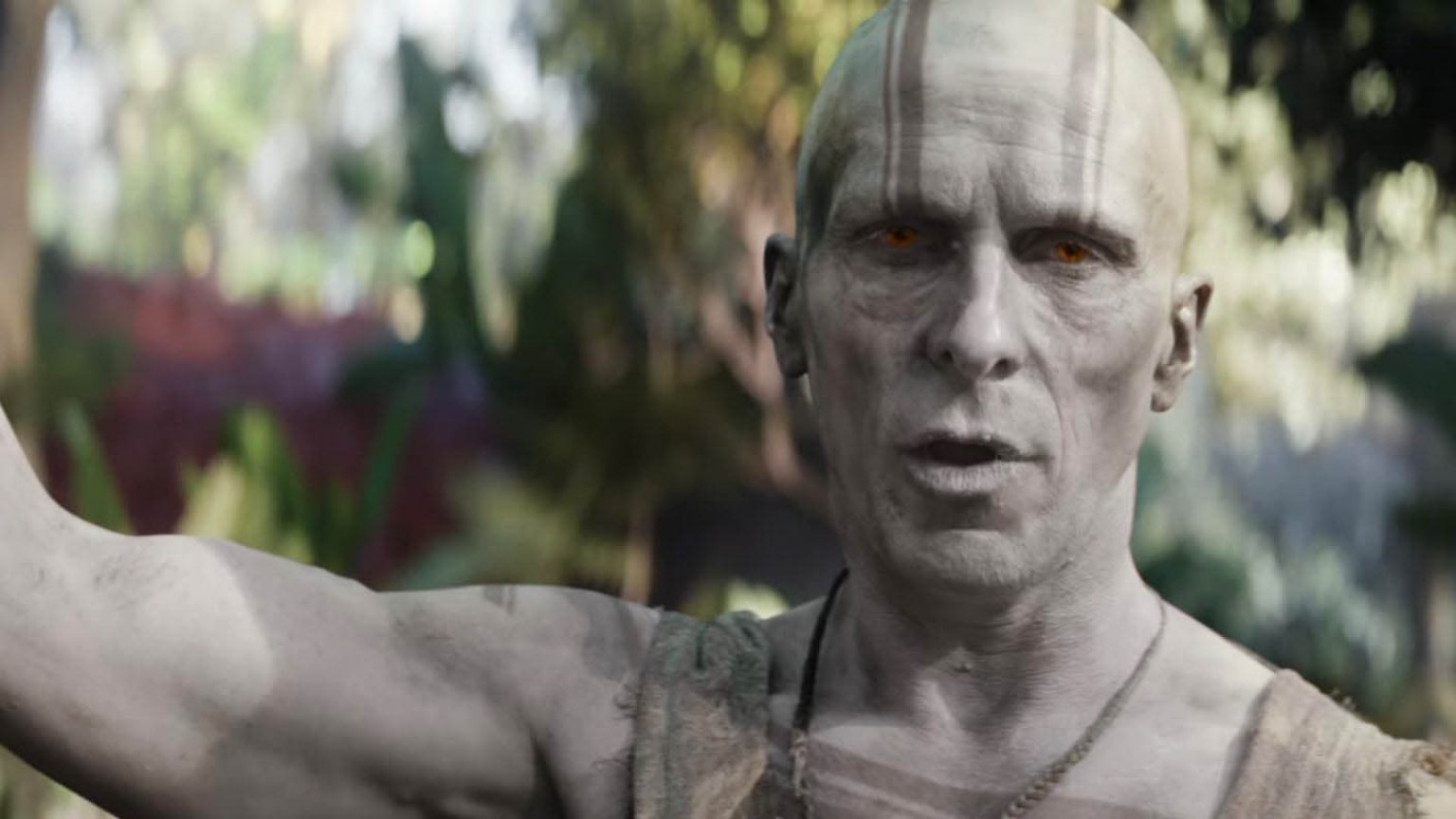 Christian Bale: 'Scènes met Peter Dinklage en Jeff Goldblum uit 'Thor: Love and Thunder' geschrapt'