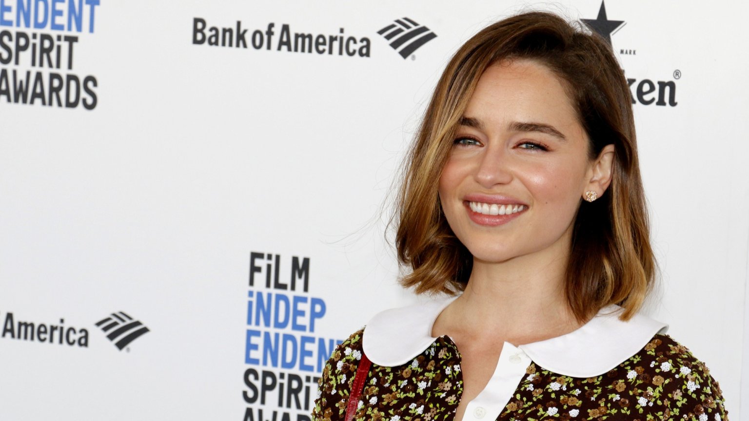 'Game of Thrones'-ster Emilia Clarke over twee aneurysma's: 'Het is een wonder dat ik in staat ben te praten'