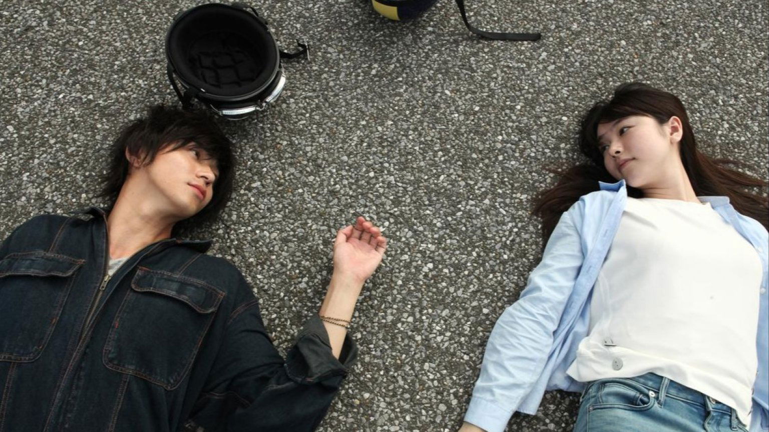 Recensie 'Asako I & II'