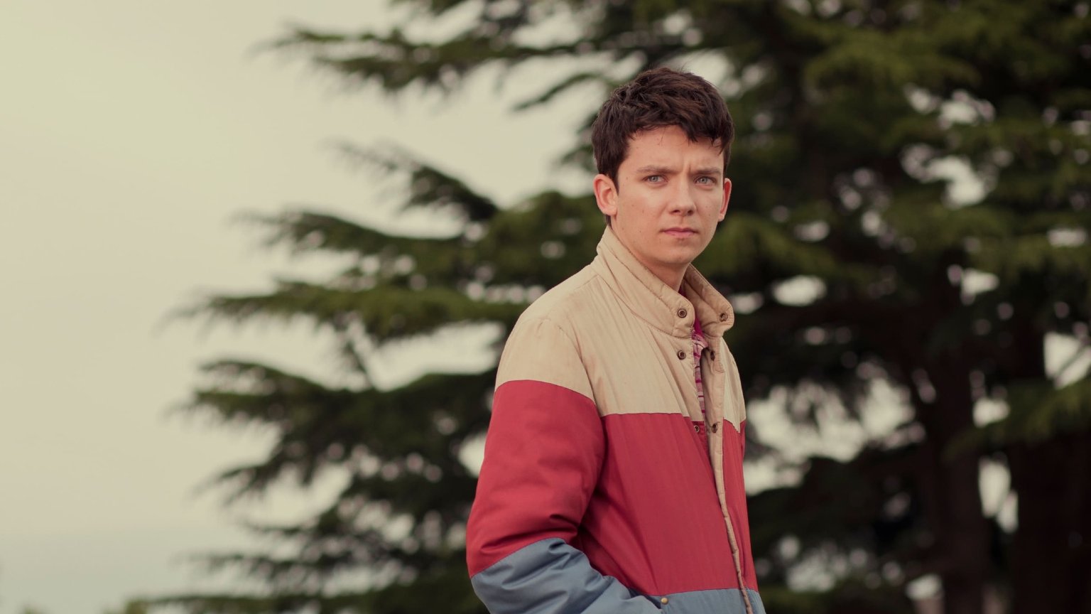 Acteur Asa Butterfield onthult foto van achter de schermen van 'Sex Education' seizoen 4