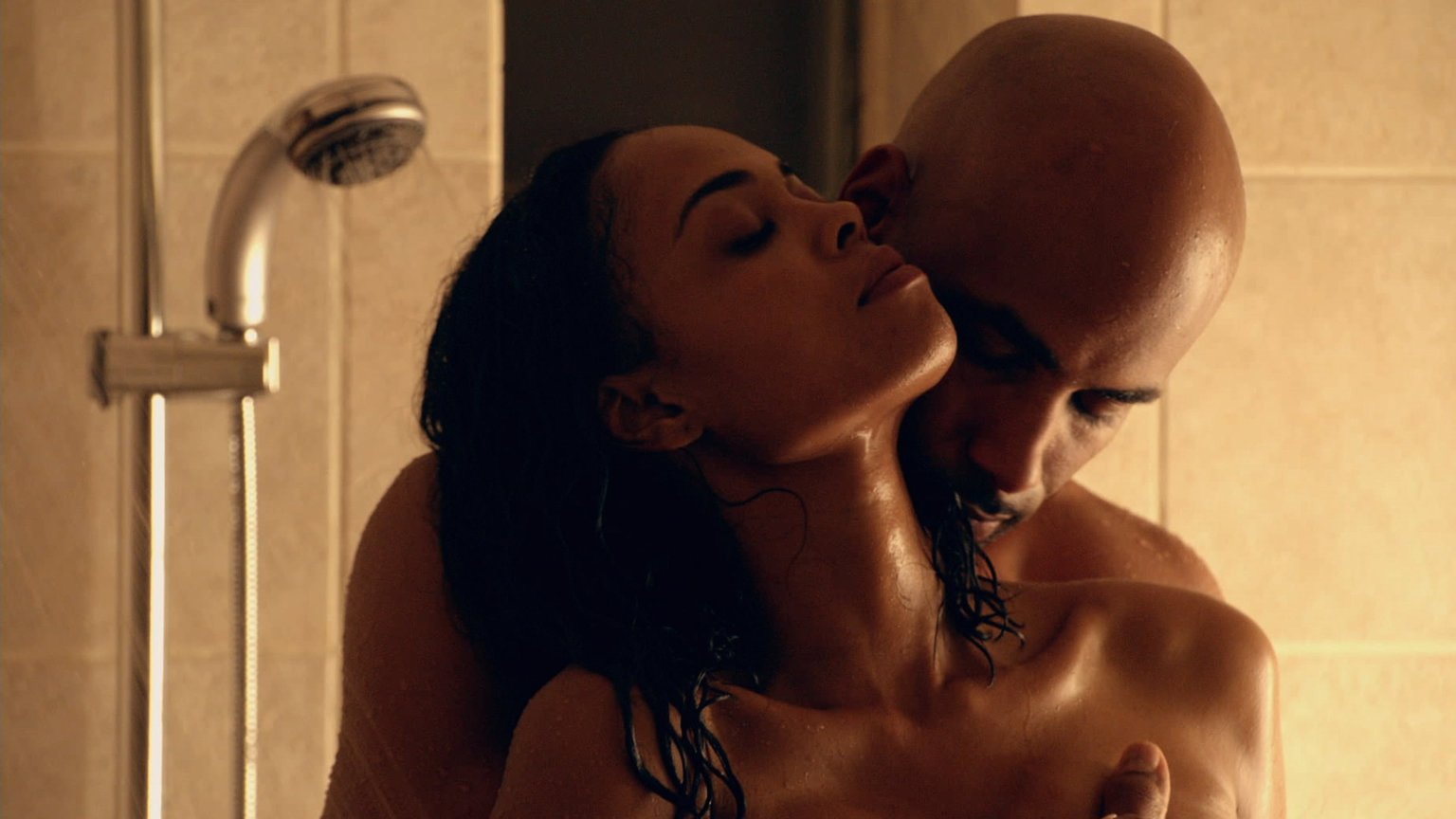 Genoten van 'The Next 365 Days'? Kijk dan ook deze 5 erotische films op Netflix