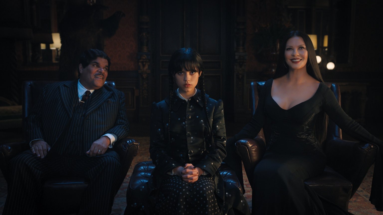 Netflix zoomt in op Jenna Ortega's rol als Wednesday Addams in nieuwe serie