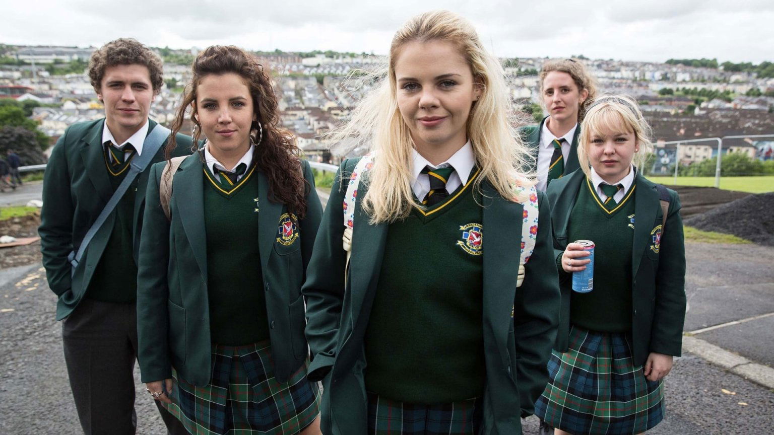 'Derry Girls' seizoen 3 krijgt eindelijk releasedatum op Netflix