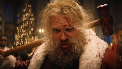'Violent Night' trailer: David Harbour moet de feestdagen redden in gewelddadige kerstfilm