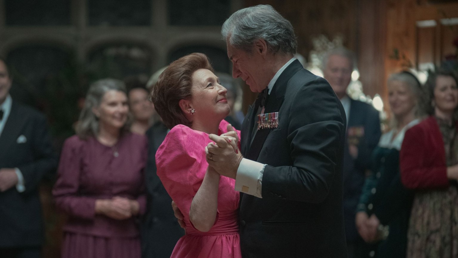 'The Crown' voegt na kritiek een disclaimer toe aan de trailer: 'Een fictieve dramatisering'