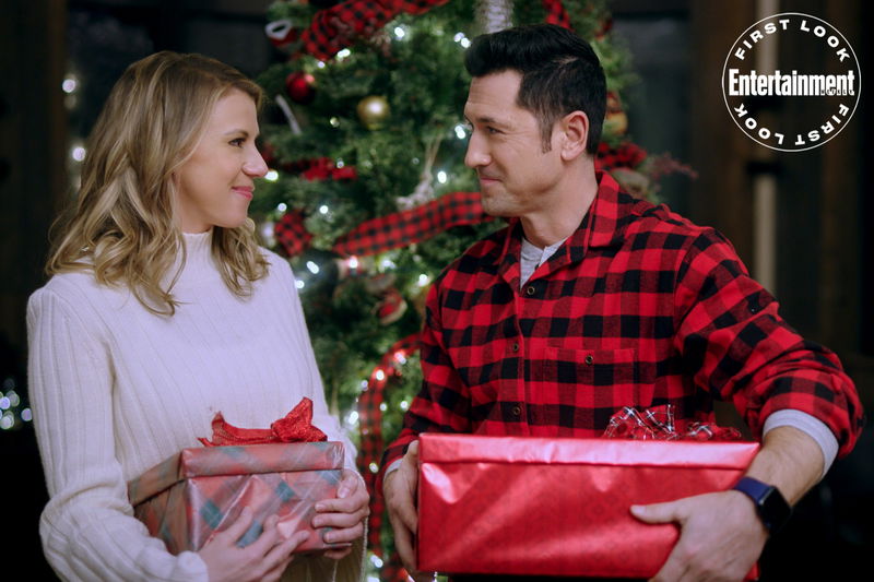 via Hallmark Media / Entertainment Weekly / Hybrid