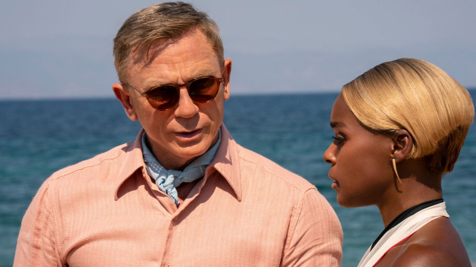 Netflix onthult langverwachte trailer van 'Glass Onion: A Knives Out Mystery' met Daniel Craig
