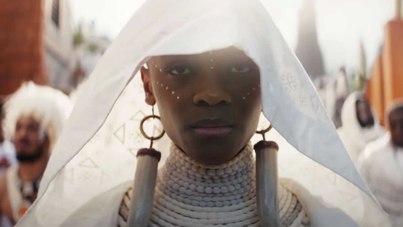 Letitia Wright vertelt openhartig over traumatisch ongeluk op 'Black Panther: Wakanda Forever'-set