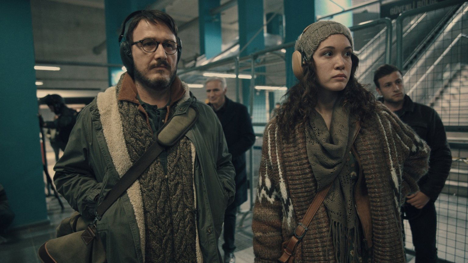 Netflix onthult de trailer van dystopische miniserie over een epidemie