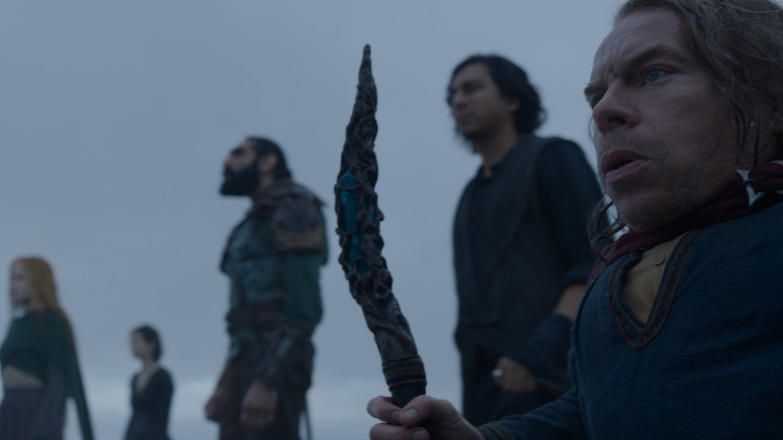 Warwick Davis nu te zien op Disney+ in avontuurlijke 'Willow'-serie