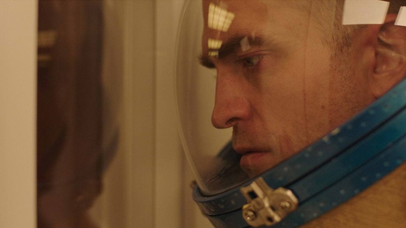 Een eerste blik op Robert Pattinson in de nieuwe film van 'Parasite'-regisseur Bong Joon-Ho