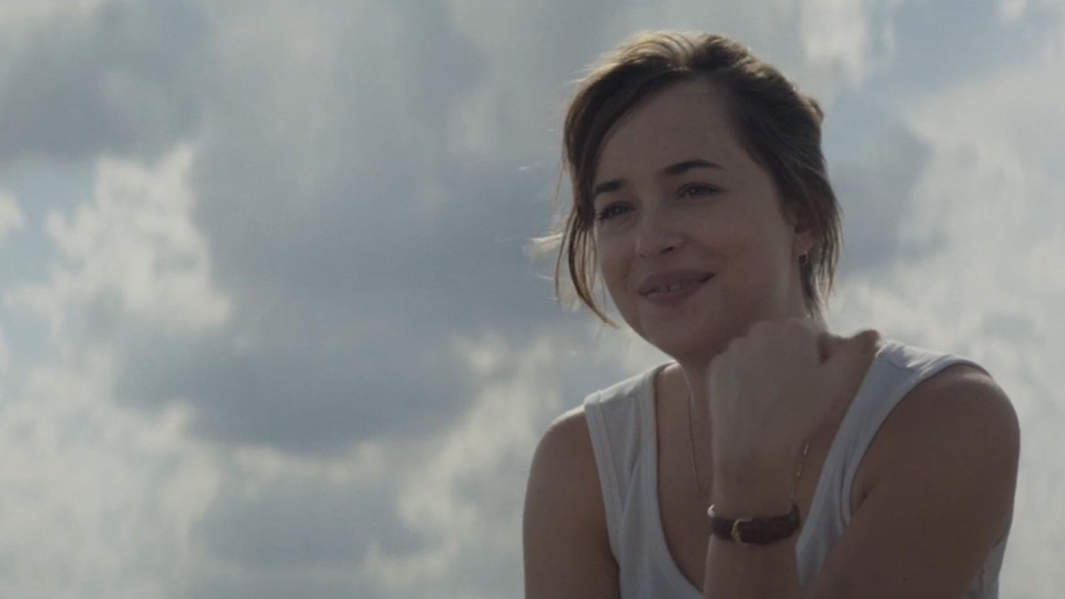 Meer mensen zouden deze aangrijpende komedie met Dakota Johnson moeten zien op Netflix