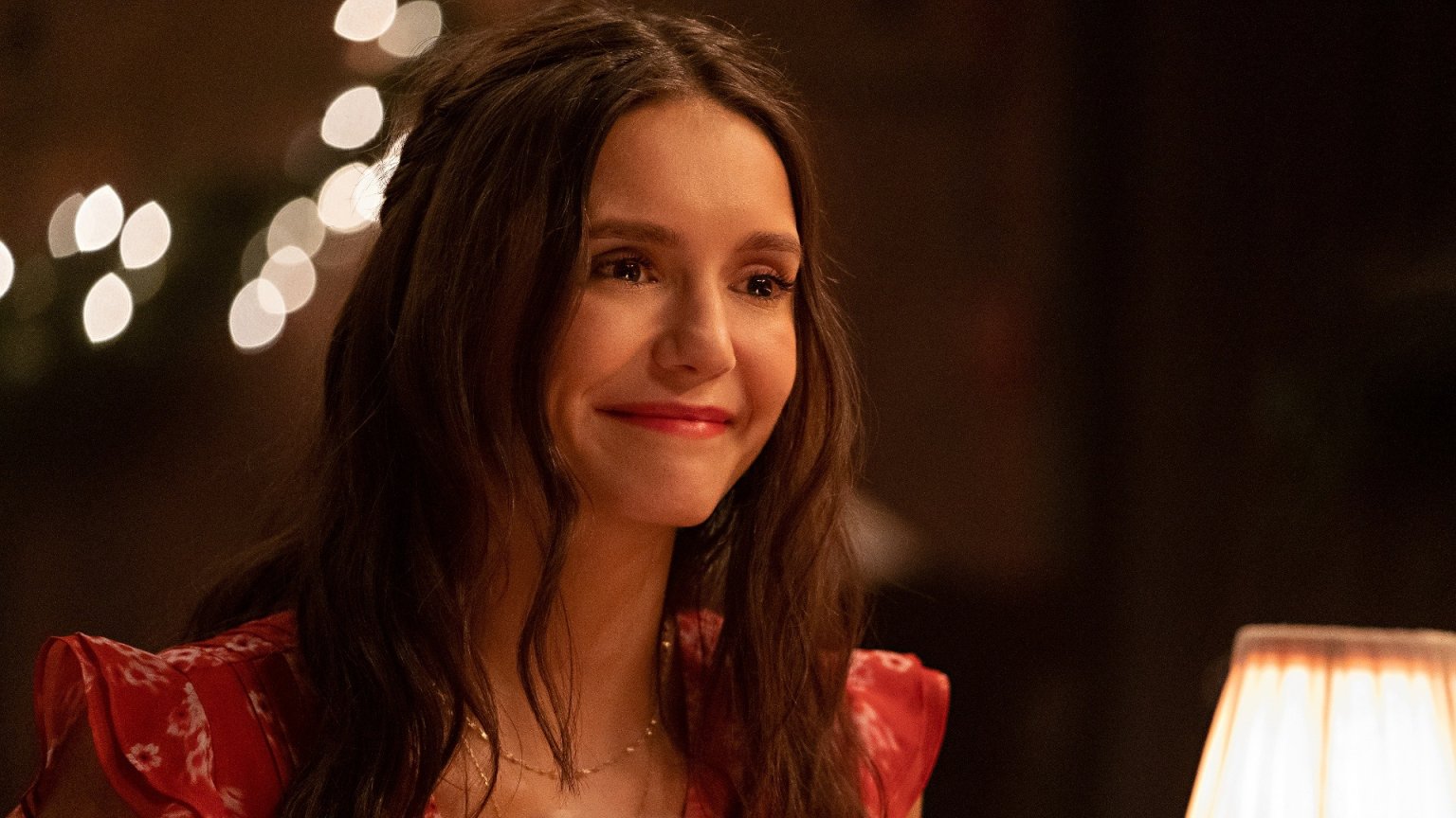 Deze romantische Netflix-kerstfilm met Nina Dobrev zouden meer mensen moeten zien