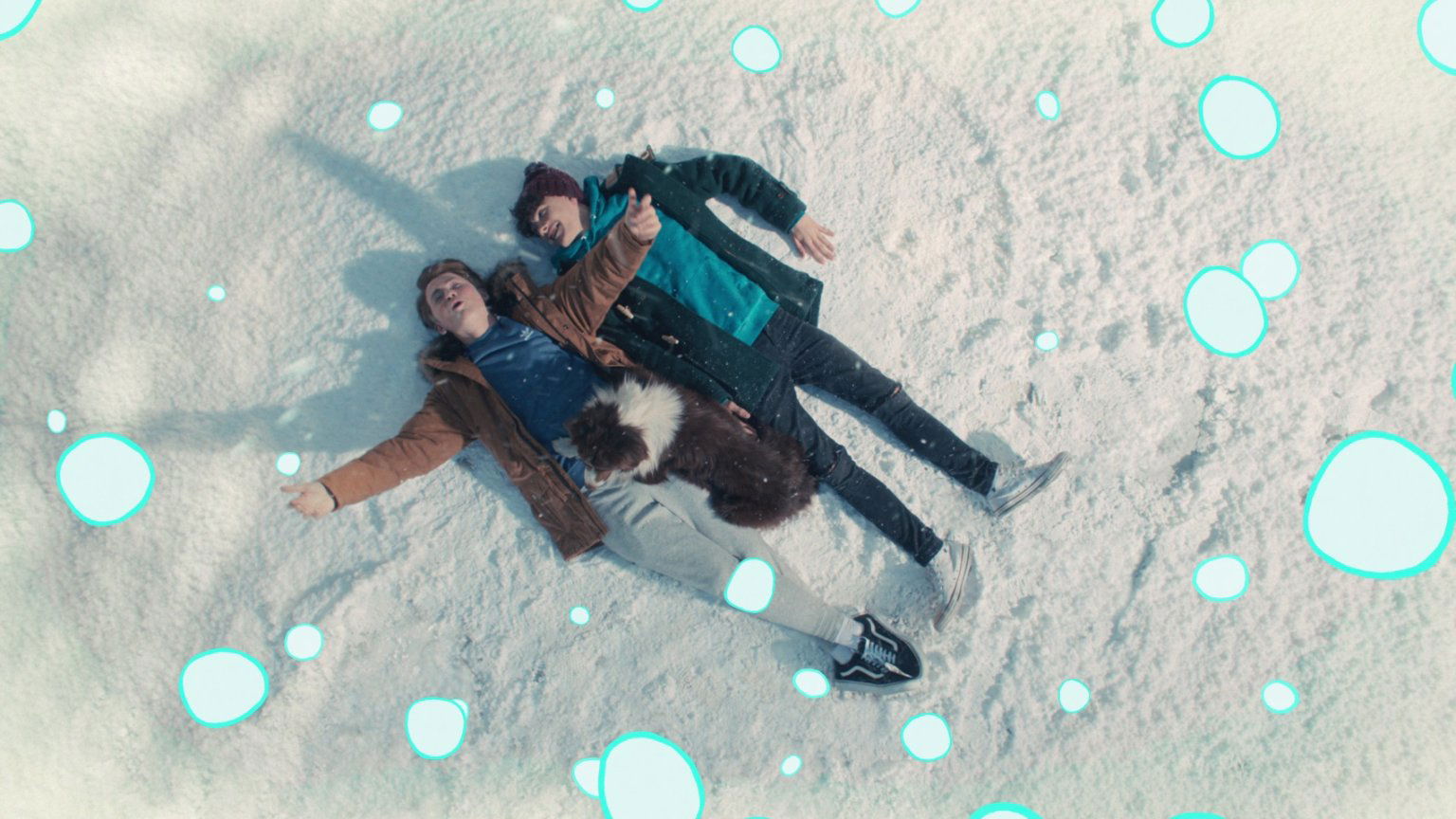 'Heartstopper'-cast kondigt heuglijk nieuws aan over seizoen 2 in kerstvideo