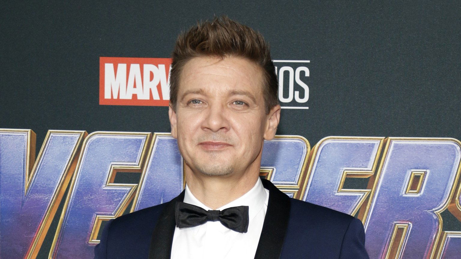 Familie Jeremy Renner geeft update na ongeval met sneeuwschuiver: acteur ligt nog op de ic